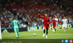 Cristiano Ronaldo Tiga, Spanyol Tiga - JPNN.com