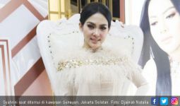Imam Besar Istiqlal Bocorkan Tanggal Pernikahan Syahrini dan Reino Barack - JPNN.com