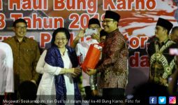 Bu Megawati Minta Rakyat Jatim Menangkan Cucu Bung Karno - JPNN.com
