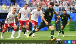 Si Bewok Jedinak Ukir Rekor Unik Australia di Piala Dunia - JPNN.com