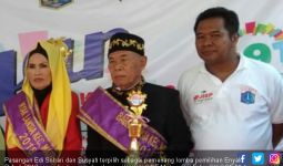 Komunitas OK OCE Matraman Pilih Duta Enyak Babeh Lansia - JPNN.com