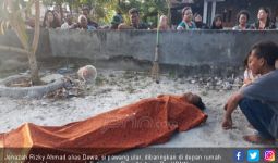 Dipatuk Kobra, Jenazah Pawang Dikelilingi Ular Peliharaannya - JPNN.com