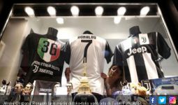 Gara-Gara Cristiano Ronaldo, Tersisa Cuma Ukuran XXL - JPNN.com
