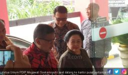 Utusan Pak SBY Pulang, Bu Megawati Datang - JPNN.com