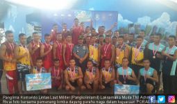 PORAL 2018: Korps Marinir Juara I Lomba Dayung Perahu Naga - JPNN.com