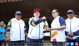 Menko PMK Sambut Kirab Obor Asian Games 2018 di Kota Blitar - JPNN.com