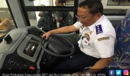 Ingat! Sopir Dilarang Merokok di Bus - JPNN.com