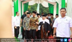 Demi Pembangunan Menara MUI, Jokowi 'Todong' Chairul Tanjung - JPNN.com