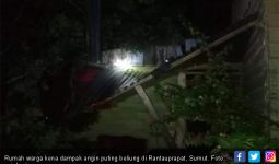 Puluhan Rumah Rusak Diterjang Puting Beliung di Rantauprapat - JPNN.com