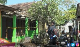 Petasan Meledak dalam Rumah, Kaki Pemilik Putus - JPNN.com