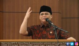 Basarah PDIP: Mbah Moen Membumikan Nilai-Nilai Religius dan Kebangsaan - JPNN.com