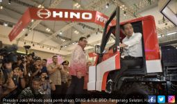 Jokowi Beber Tantangan Industri Otomotif ke Depan - JPNN.com