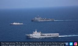 Manuver Kapal Perang TNI AL dan AS Ini Bikin Lawan Takut - JPNN.com