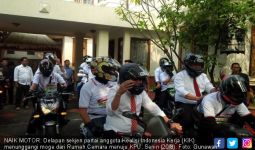 Terinspirasi Jokowi, Sekjen Partai KIK Naik Moge ke KPU - JPNN.com