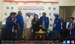 Rosaline Rumaseuw Imbau Warga Papua Barat Tidak Asal Pilih - JPNN.com