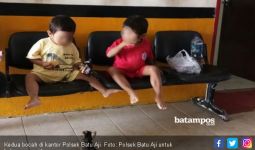 Sekap dan Aniaya Dua Bocah, Ayah-Anak Resmi Jadi Tersangka - JPNN.com
