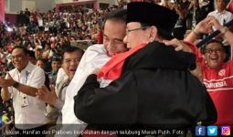 Prabowo dan Jokowi Berpelukan Lagi, Fadli Zon Ikut Happy - JPNN.com