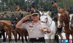 Polri dan TNI Gelar Latihan Berkuda Gabungan - JPNN.com