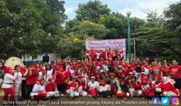 Bunda Merah Putih Massalkan Goyang Dayung ala Jokowi - JPNN.com