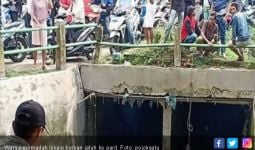 Tergelincir saat Buang Air Kecil, Jhon Hanyut Terbawa Arus - JPNN.com