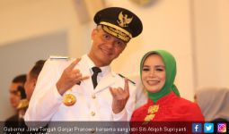 Ganjar Pranowo: Siapa yang Batalin Ceramah Ustaz Somad? - JPNN.com