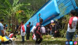Bus Masuk Jurang di Sukabumi, Belasan Orang Meninggal - JPNN.com