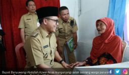 Senangnya Nenek Soni Rutin Dikunjungi Dokter di Banyuwangi - JPNN.com