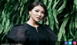 Nyanyi Karena Su Sayang Versi Mandarin, Sarwendah Dipuji - JPNN.com