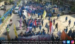 HMI dan UIR Satu Suara Turunkan Jokowi - JPNN.com