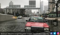 Raja Badai Lumpuhkan Hong Kong dan Macau - JPNN.com