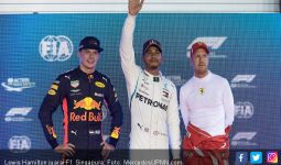 Posisi Pole Bawa Hamilton Genggam Podium F1 Singapura - JPNN.com