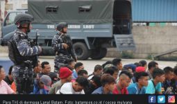 Lanal Batam Amankan 40 TKI Ilegal di Perairan Nongsa - JPNN.com
