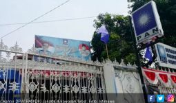 Sengketa Lahan, Kantor DPW PAN Jakarta Akhirnya Dikosongkan - JPNN.com