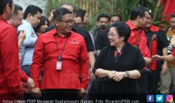 Megawati Ketawa Dengar Usul Kubu Prabowo - Sandiaga - JPNN.com