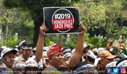 Honorer K2 Malut Desak Jokowi Batalkan CPNS 2018 - JPNN.com