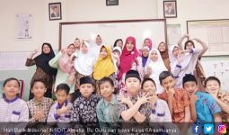 SDIT Almaka Ikut Peringati Hari Batik Nasional - JPNN.com