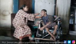 Memilukan! Suami Buta, Istri Lumpuh, Anak Gangguan Mental - JPNN.com