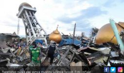 8 Korban Gempa Selamat Berkat Kubah Masjid Darul Muttaqin - JPNN.com