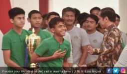 Jamu Timnas U-16, Jokowi Berpesan soal Gaya Hidup - JPNN.com