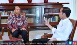 Kekaguman Jokowi pada Sosok Sutopo Si Penyebar Info Bencana - JPNN.com