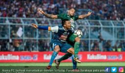 Tuntaskan Dendam, Arema FC Kalahkan Persebaya - JPNN.com