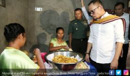 Menteri Hanif Terharu Kunjungi Desa Kantong TKI di NTT - JPNN.com
