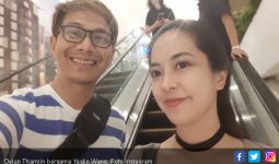 Kasihan, Yeslin Wang Jual Perhiasan dan Mobil Demi Bayar Utang Delon - JPNN.com