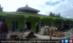 Gelombang Tsunami Hanya Lewat di Atas Kubah Masjid Jami - JPNN.com