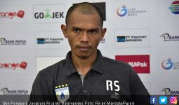 Ungkapan Kekecewaan Bek Persipura usai Imbang Kontra Persib - JPNN.com