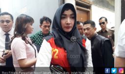 Berani Beda, Roro Fitria Beri Nama Anak Sama dengan Motor Listrik - JPNN.com