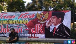 Spanduk Ucapan Terima Kasih pada Jokowi Tersebar di Jalan - JPNN.com