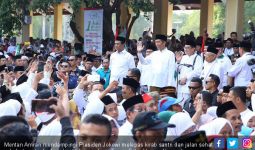 Mentan Amran Dampingi Jokowi Lepas Kirab Santri di Sidoarjo - JPNN.com