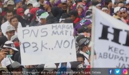 Pimpinan Honorer K2: Dulu Mendorong Kami Ikut Tes PPPK, Kok Sekarang Menolak? - JPNN.com