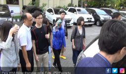 Oppa Korea Diamankan Imigrasi Surabaya di Kampus - JPNN.com